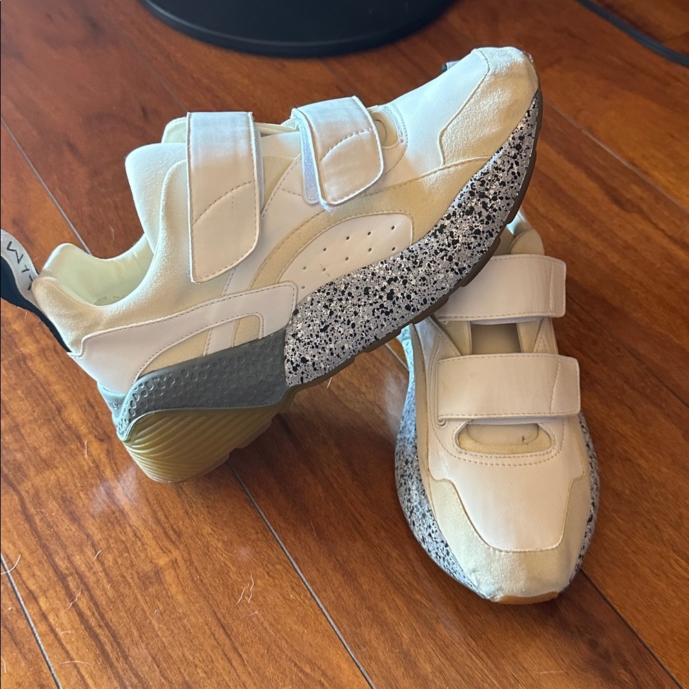 Stella McCartney Vegan Leather Low Top Chunky Sneakers - Eclyspe